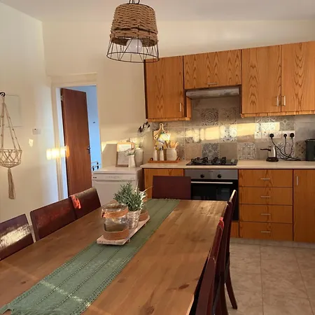 Terra Olive Hideaway *